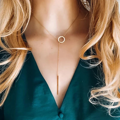 Glossy Pendant Necklace